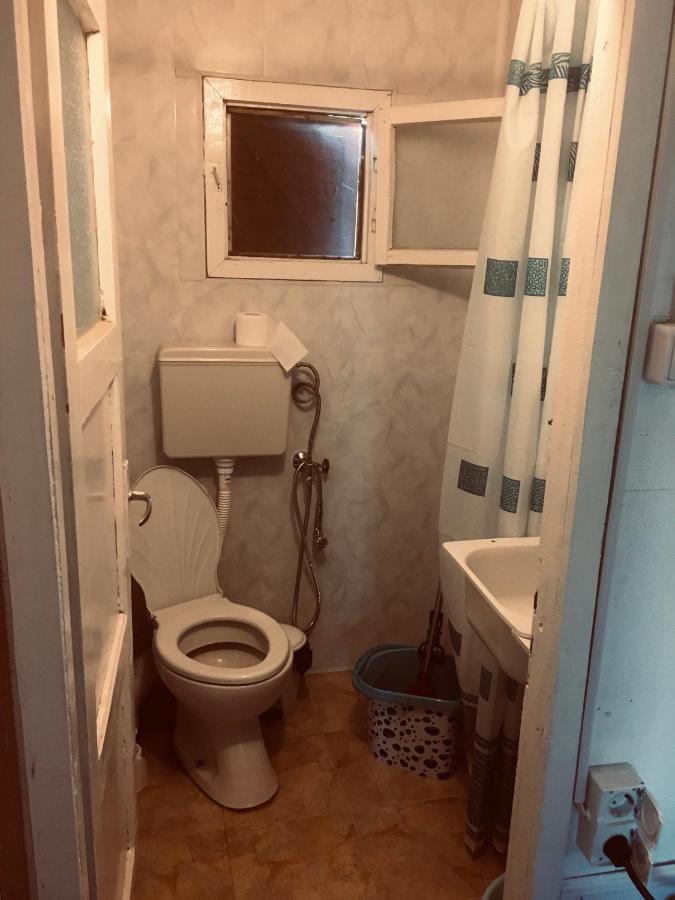 Бунгало- Bungalow Kavarna Luaran gambar